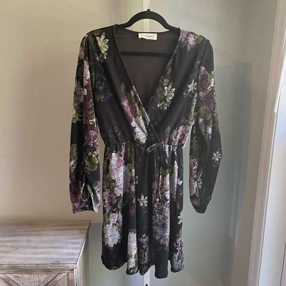 Peach Love California Dresses & Skirts - Peach Love California Long Sleeve Floral Wrap Dress